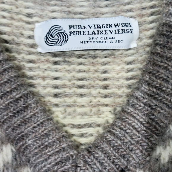 Cozy Wool V-Neck Sweater - Picture 2 of 2